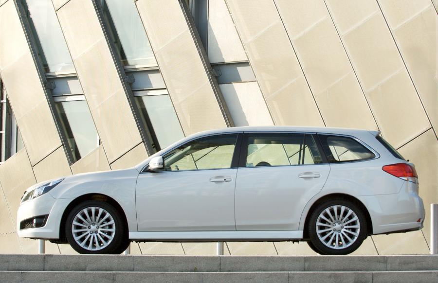  Subaru Legacy Tourer 2010 года  (фото 4 из 10)